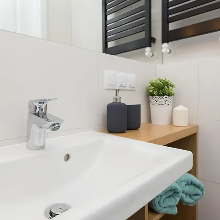 Appartement Cozy & Comfy Chodkiewicza Studio By Renters