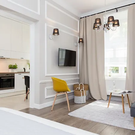 Lägenhet Cozy & Comfy Chodkiewicza Studio By Renters Kraków